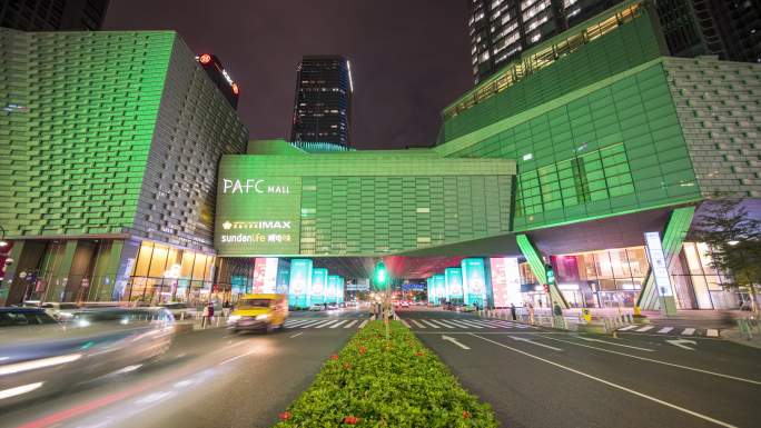 夜晚福田平安大厦CBD都市节奏车水马龙