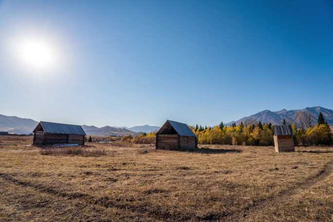 新疆喀纳斯新村地拍轨迹延时 秋 四季