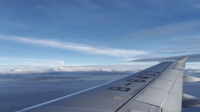 天空云层飞机航拍唯美空镜