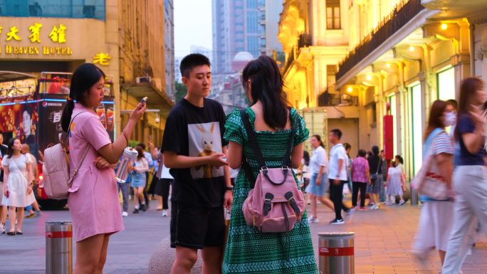 上海市南京东路逛街购物旅游人群行人人流游