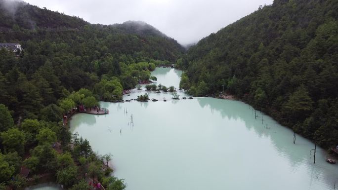 云南丽江玉龙雪山蓝月谷无人机航拍