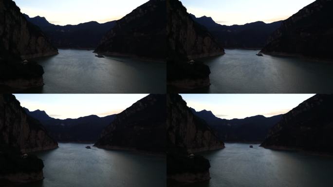 落日时刻的三峡库区西陵峡