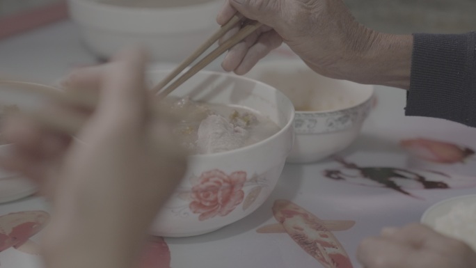 农家饭 吃饭 夹菜 吃 乡宴 农家