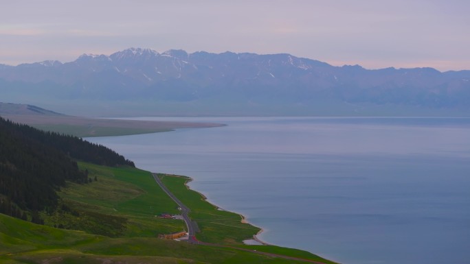 4K航拍新疆赛里木湖自然美景