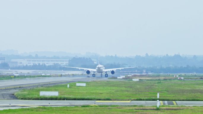 成都双流机场东方航空航班