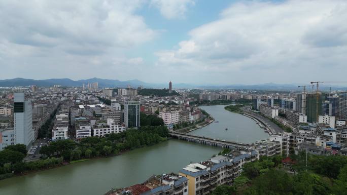 河长制  河道清理