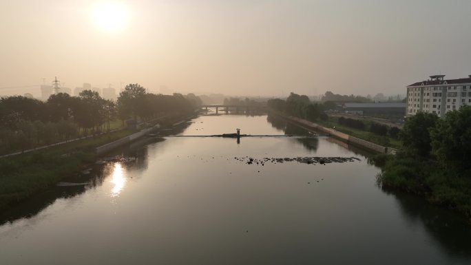 航拍晨光中的威海市环翠区羊亭镇羊亭河
