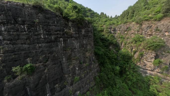 贵州美酒河巨幅摩崖石刻FPV穿越机