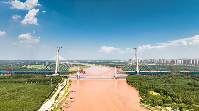 济南黄河大桥-建设中的黄河公路复线大桥