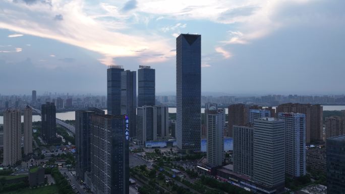 江西南昌高新区艾溪湖航拍夜景