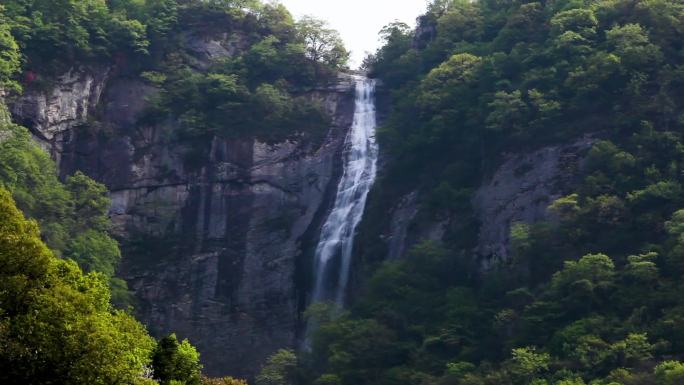 燕子河大峡谷