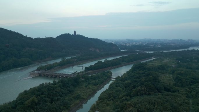 都江堰的暮色 岷江水 水润天府