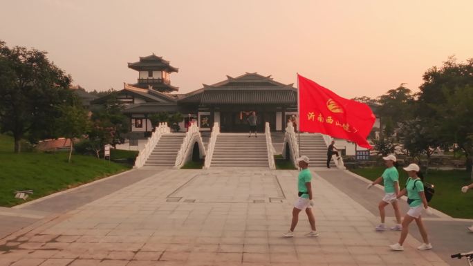 浪漫夏日诸葛亮公园的早晨风光