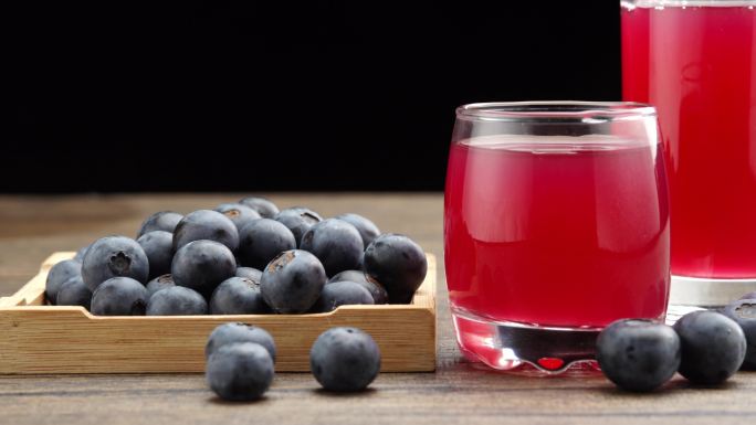 蓝莓汁蓝莓酒蓝莓