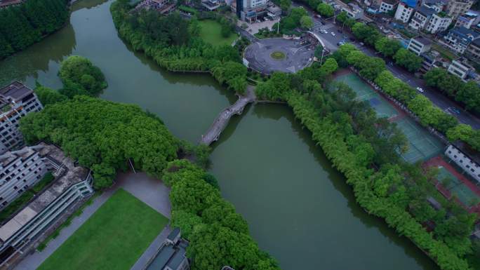 湘西吉首大学