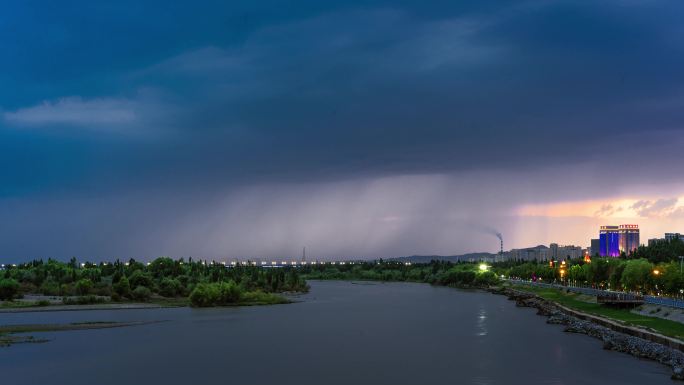 河面上的暴风雨闪电延时