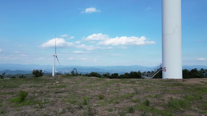 山顶放风舒适空镜