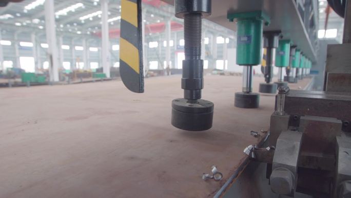 机加工生产车间切割机滚弯机卷弯机机械厂