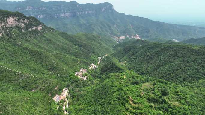 航拍山西临汾旅游云丘山景区塔尔坡古村全景