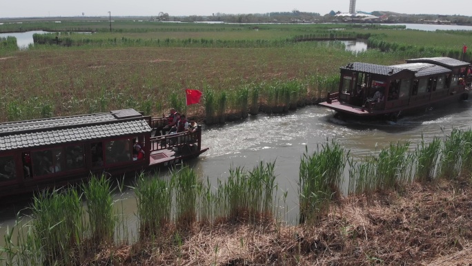 宁夏银川市兴庆区鸣翠湖国家湿地公园游船