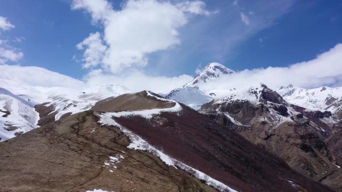 卡兹贝克山 5033米