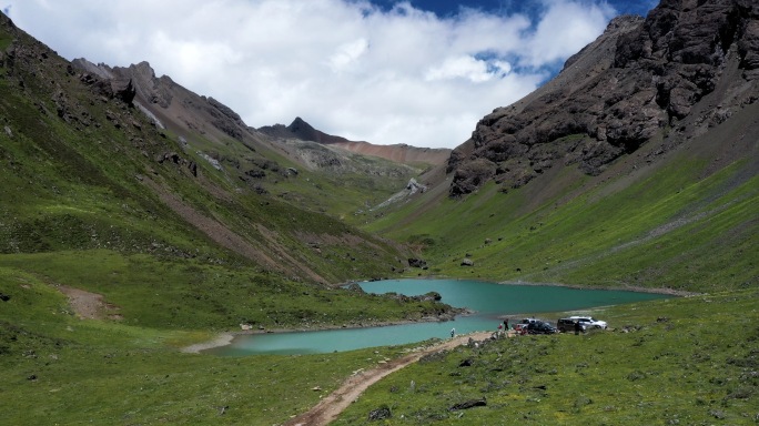 高山 海子 湖泊 草甸 花海 自驾游