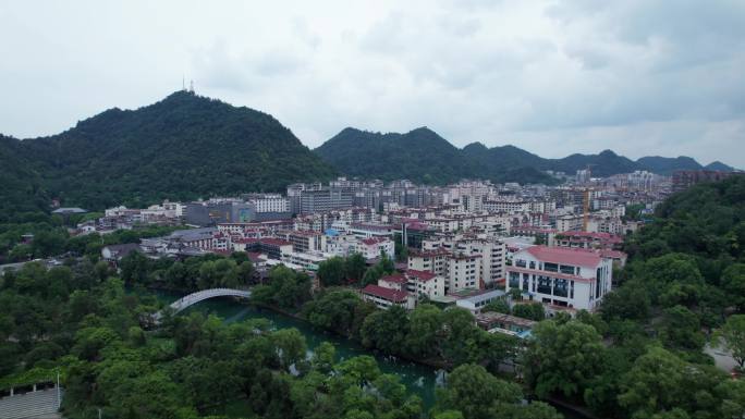 航拍贵阳市花溪区