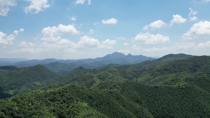 山区光影略过大地