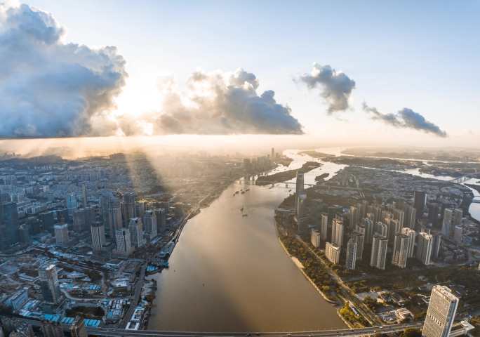 广州日出云海朝霞航拍城市延时摄影