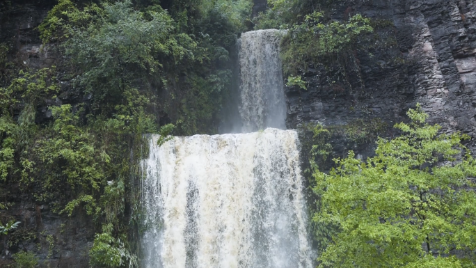 自然灾害山洪泥石流汛期洪水防洪视频素材