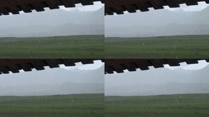 新疆禾木草原上的雨