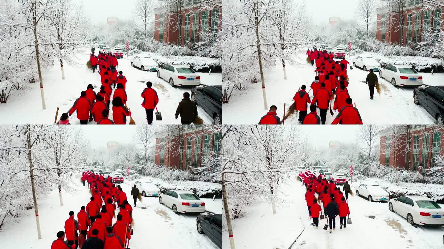 冬天拿着铁锹在校园跑步的学生