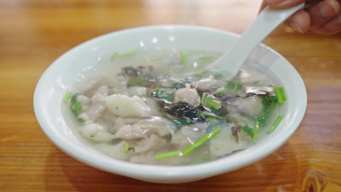 福建地方特色小吃  肉燕扁肉馄饨