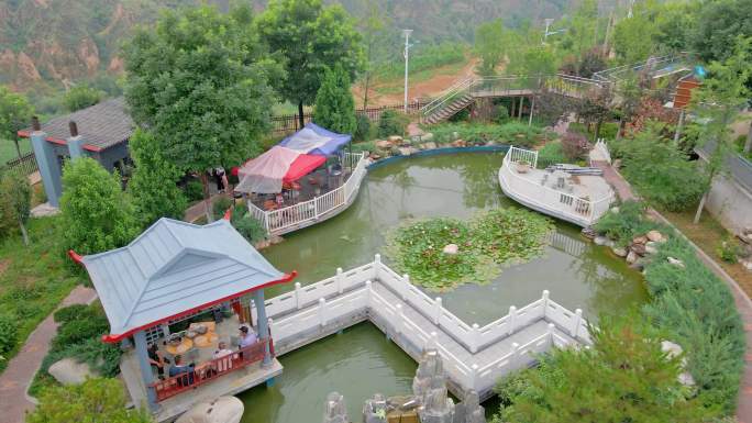 榆林榆阳农村别墅池塘农家小院