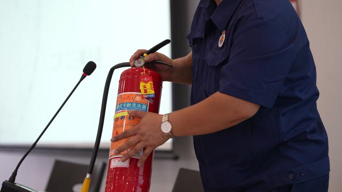 农村社区文化礼堂消防安全指示培训实拍素材