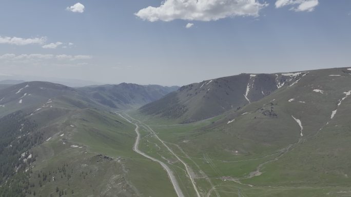 新疆哈密东天山