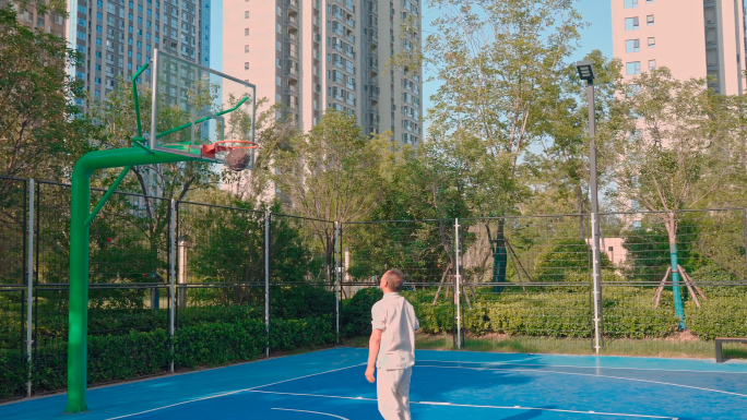 【4K】社区小区篮球场打篮球