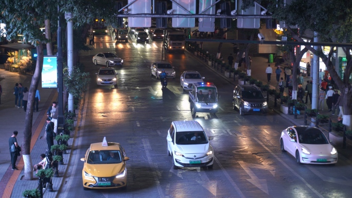 重庆城市夜晚街道交通车流道路车辆车来车往