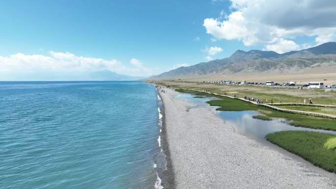 4k航拍新疆赛里木湖自然风光
