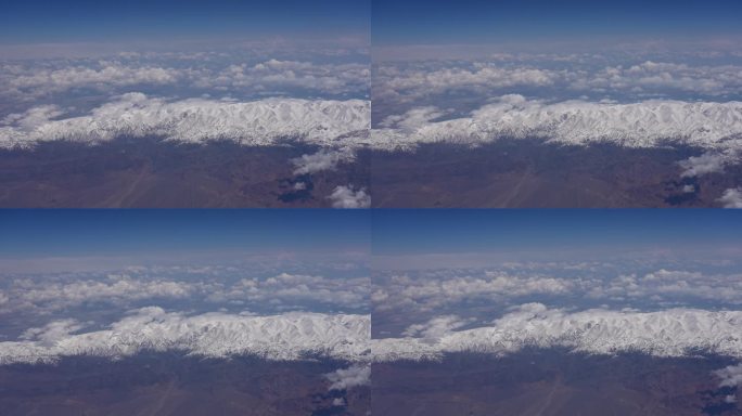 飞机上的天山山脉雪山