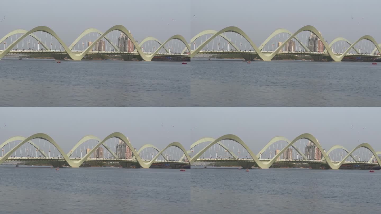 新育阳桥桥梁河流游船