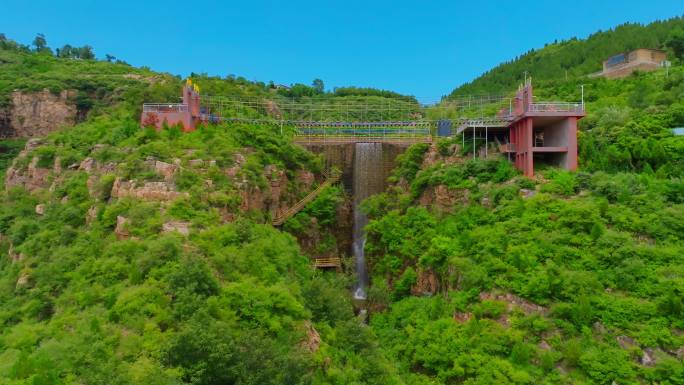 鲁山阿婆寨景区峡谷瀑布