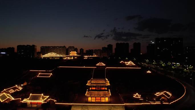 山西运城池盐文化博览园夜景