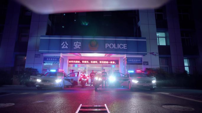 【4K】特警深夜骑摩托车巡逻