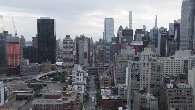 城市航拍纽约曼哈顿摩天大楼汽车街道交通