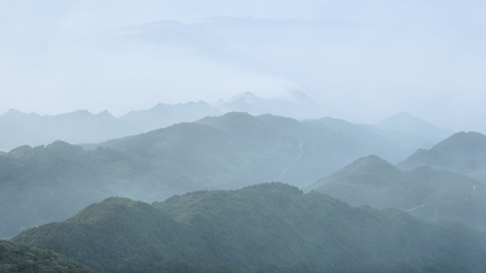 群山缥缈写意