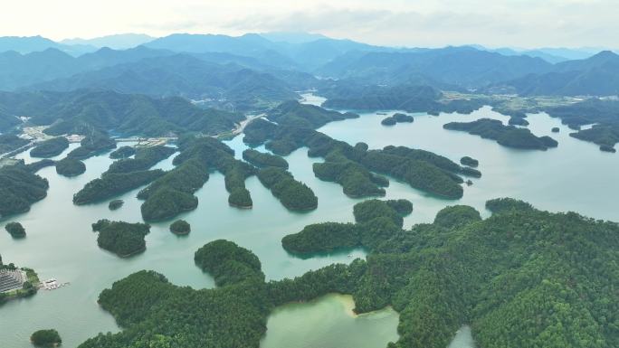 航拍杭州淳安县千岛湖镇千岛湖大桥风光