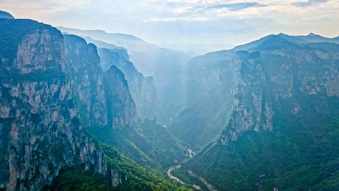 焦作云台山大峡谷光芒