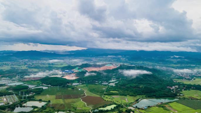 暴雨后山间云雾和乡村农田稻田延时摄影航拍