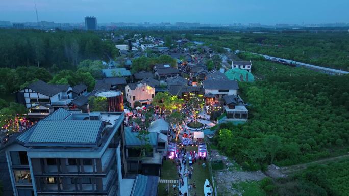 磨滩美食街夜景_